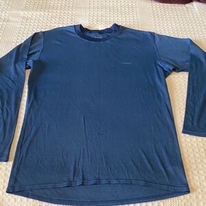 Patagonia Women's Blue Long Sleeve Capilene Tee large